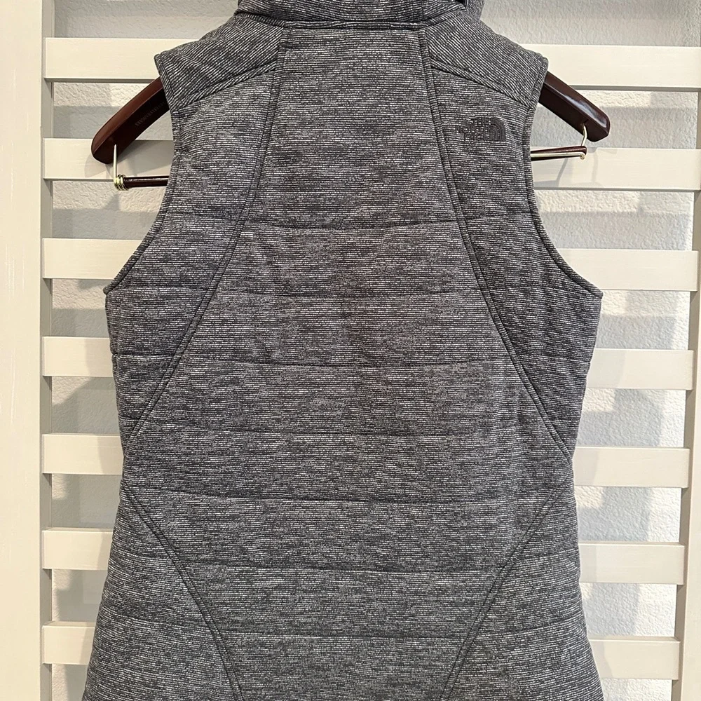 North face‎ women vest